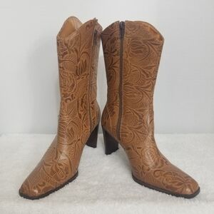 NEW! Matisse tooled leather booties